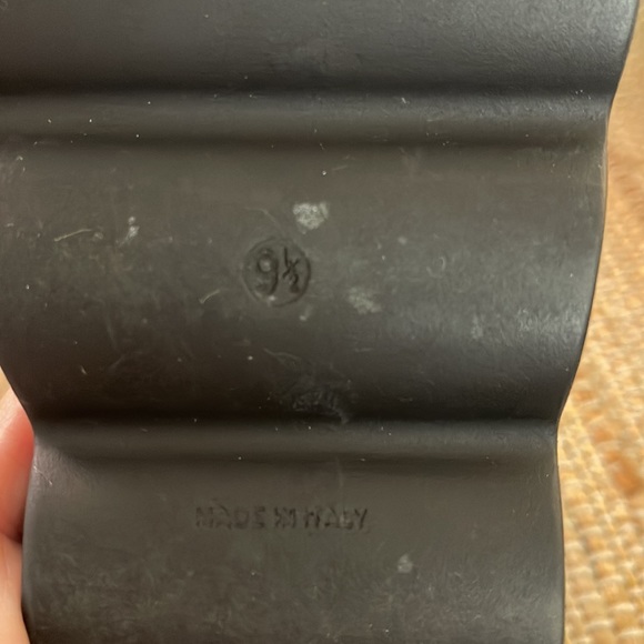 Donald J. Pliner slide wedge size 9.5 - Picture 7 of 8